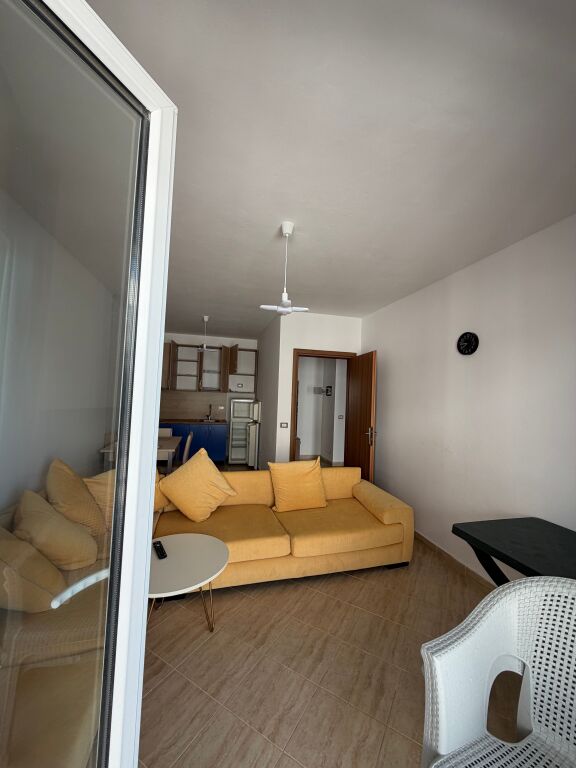 Shitet super apartament 1+1 pranë detit në zonën e Malit të Robit, në Golem. 🌊