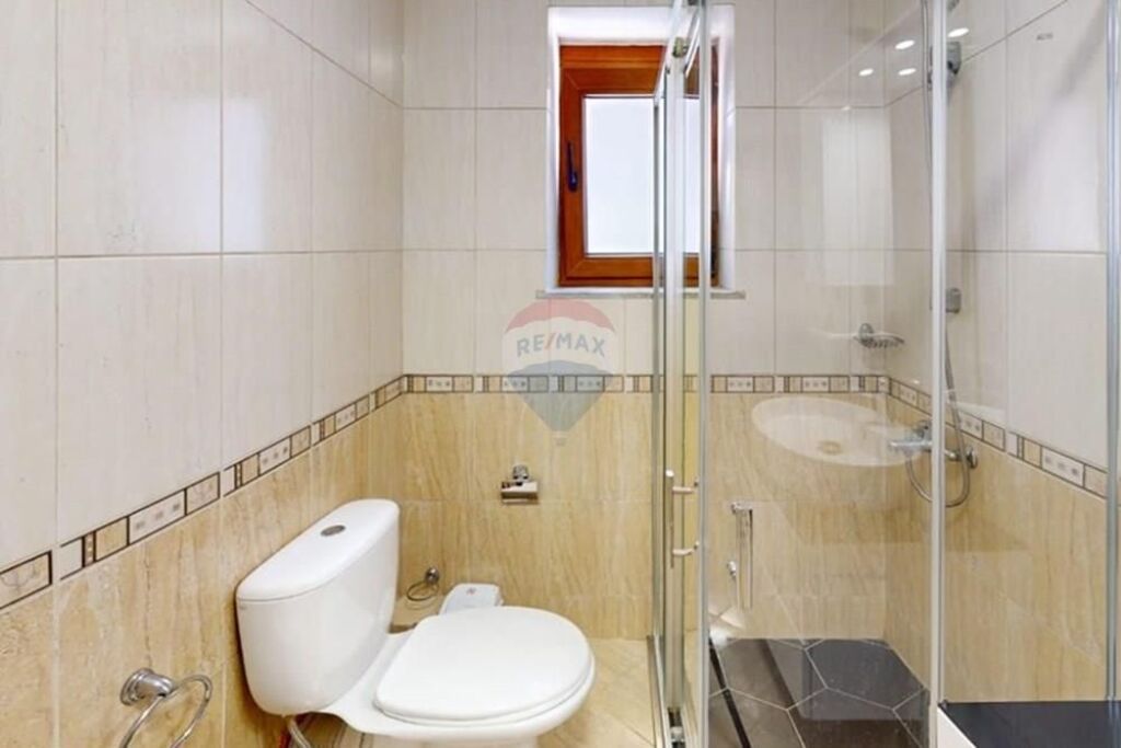 Apartament 1+1 me qira, Myslym Shyri