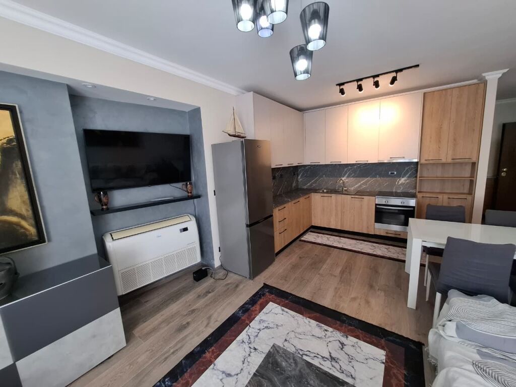 Apartament modern 2+1 me qera pamje deti