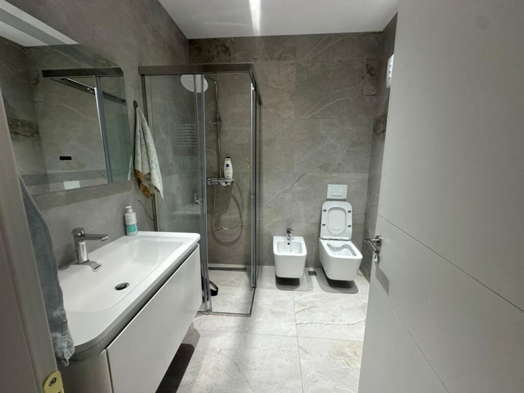 Vendesi Appartamento 2+1+2 Bagni, Astir-Urban Gate