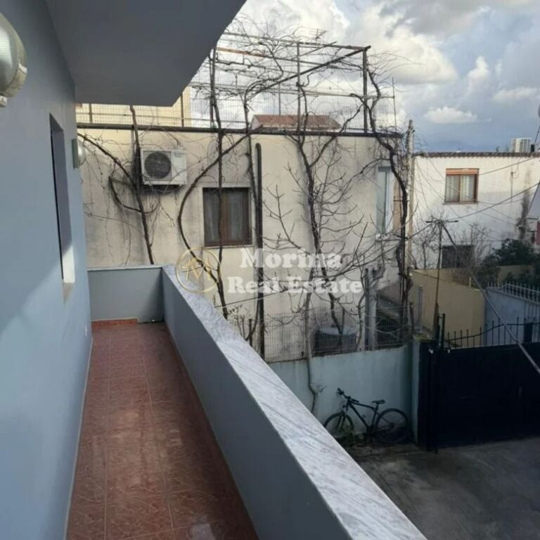 Rent | Private house 2 + 1 | Jordan Misja Street | 400 €/month