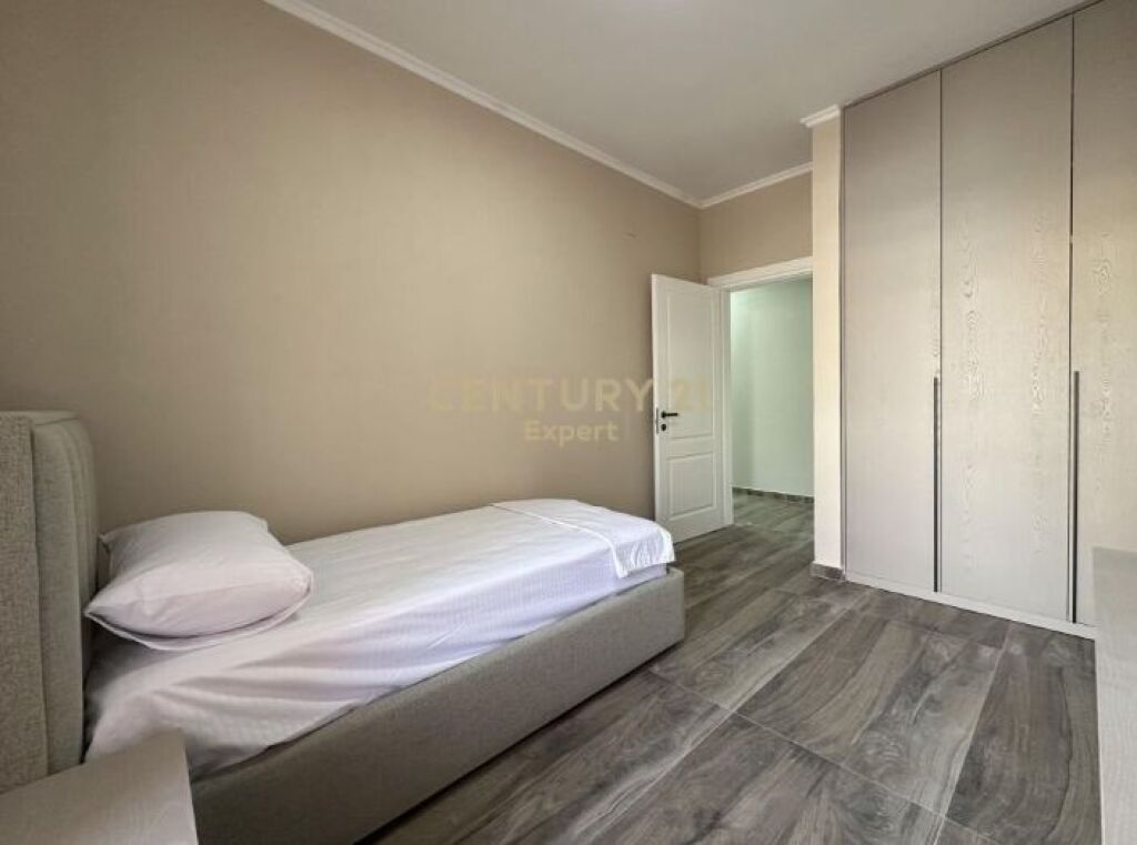 Appartamento 3+1 con 2 posti auto in affitto