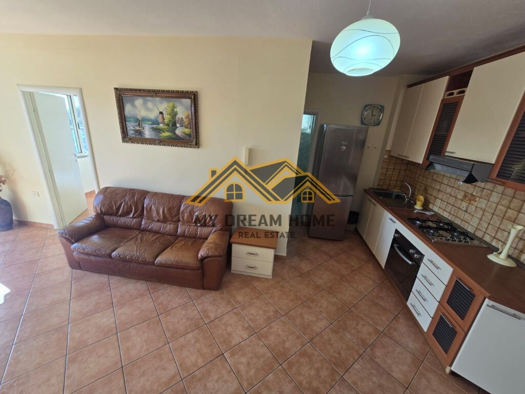 JEPET ME QIRA APARTAMENT 1+1 PLAZH DURRES