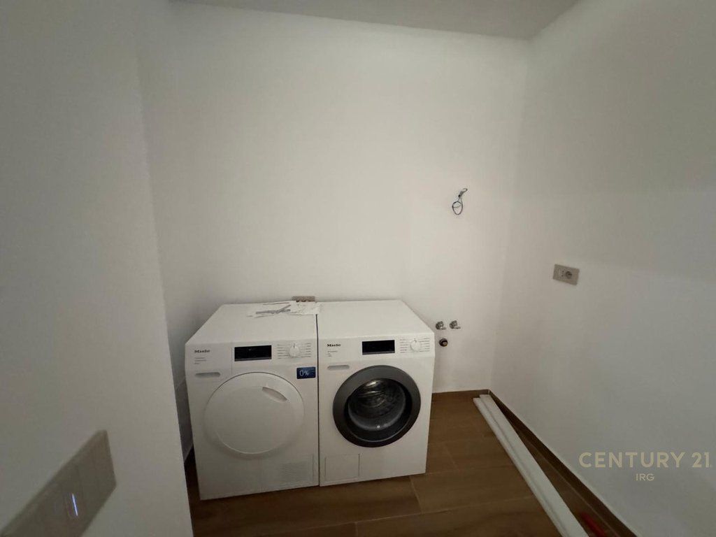 Appartamento di lusso 2+1 in affitto con una superficie di 239 m², presso il Lago Asciutto.