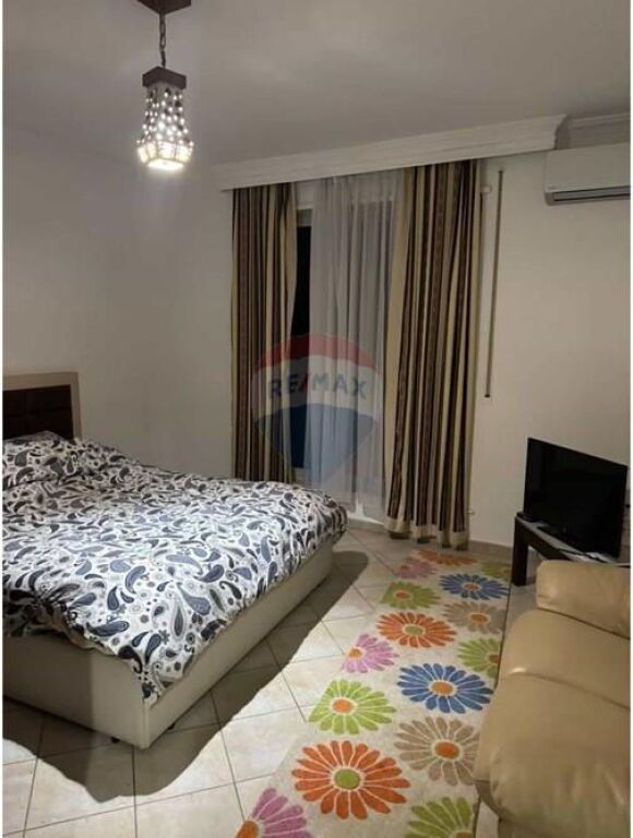 APARTMENT FOR RENT AT BARRICADES STREET!