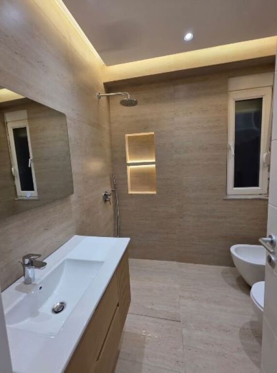 📌Appartamento moderno in vendita 2+1 con veranda – vicino all'ex Esposizione!