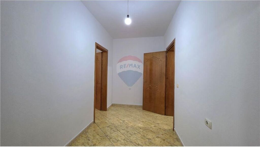 Apartament 2+1 me qera , Rruga e Cipajve