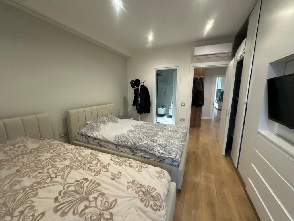 Vendesi Appartamento 2+1+2 Bagni, Astir-Urban Gate