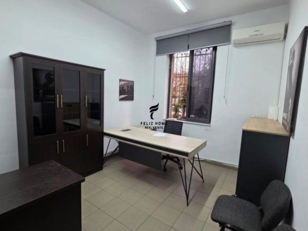 OFFICE FOR RENT 24 M2 BAJRAM CURRI BOULEVARD 70,000 LEKE FH-65747