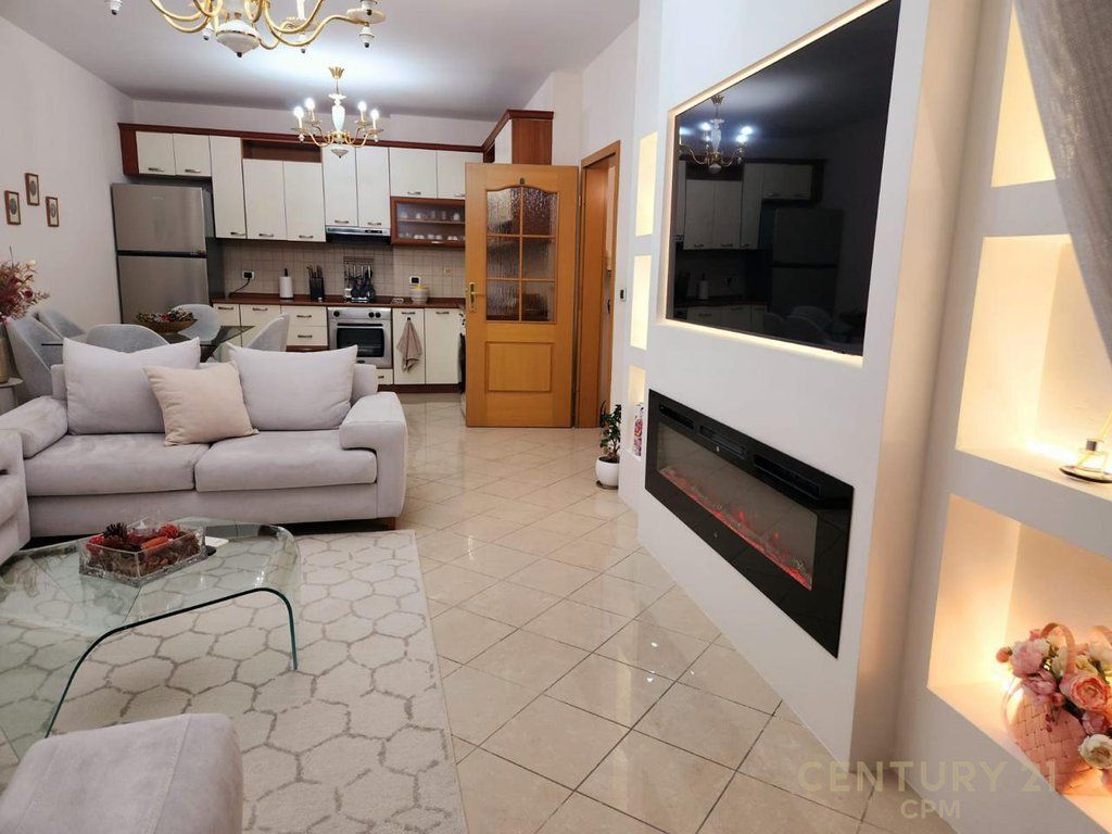 APPARTAMENTO 2+1+2 IN AFFITTO NELLA ZONA DELL'EX BLOCCO!