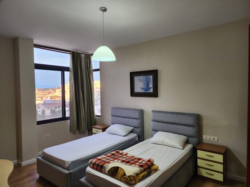 AFFITTASI APPARTAMENTO 2+1 IN SPIAGGIA, VICINO ALLA PASTICCERIA PELIKAN