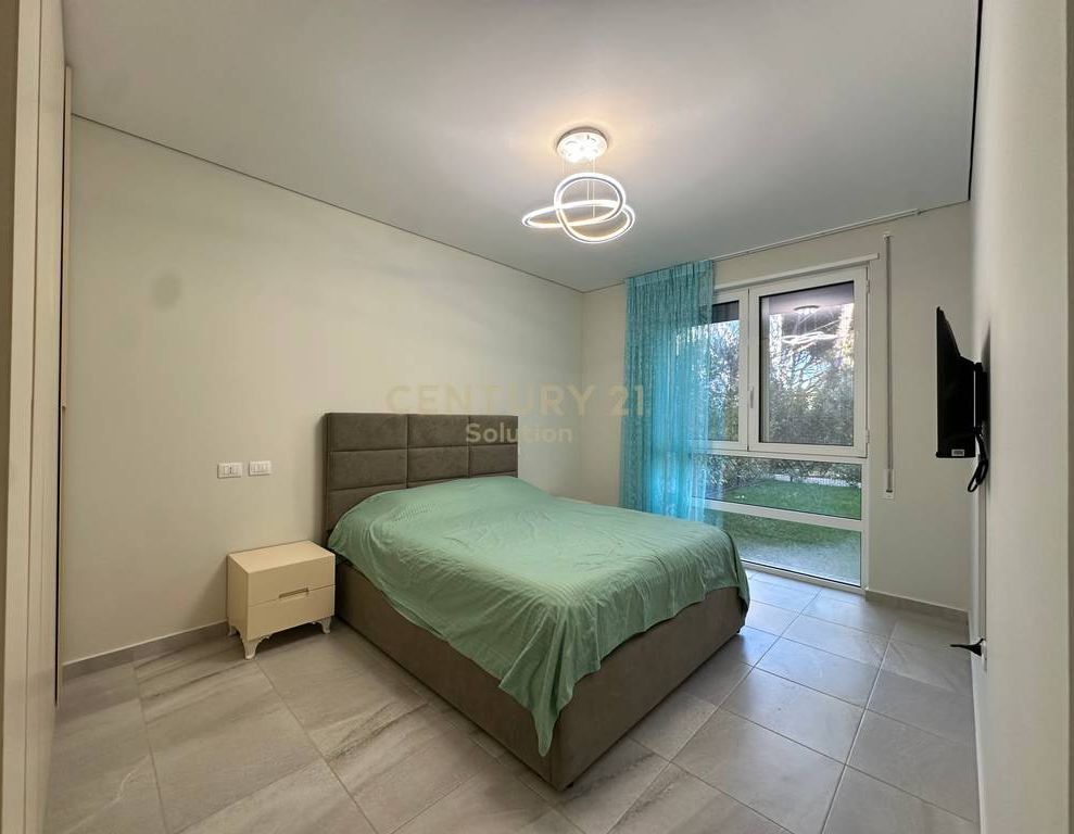 VENDIAMO APPARTAMENTO 2+1+ 120 M2 CORTILE PRESSO LA RESIDENZA "SAN PIETRO"