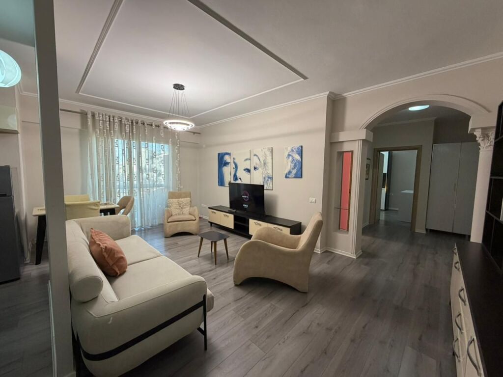 Appartamento 2+1+Parcheggio in affitto in Via delle Barricate.