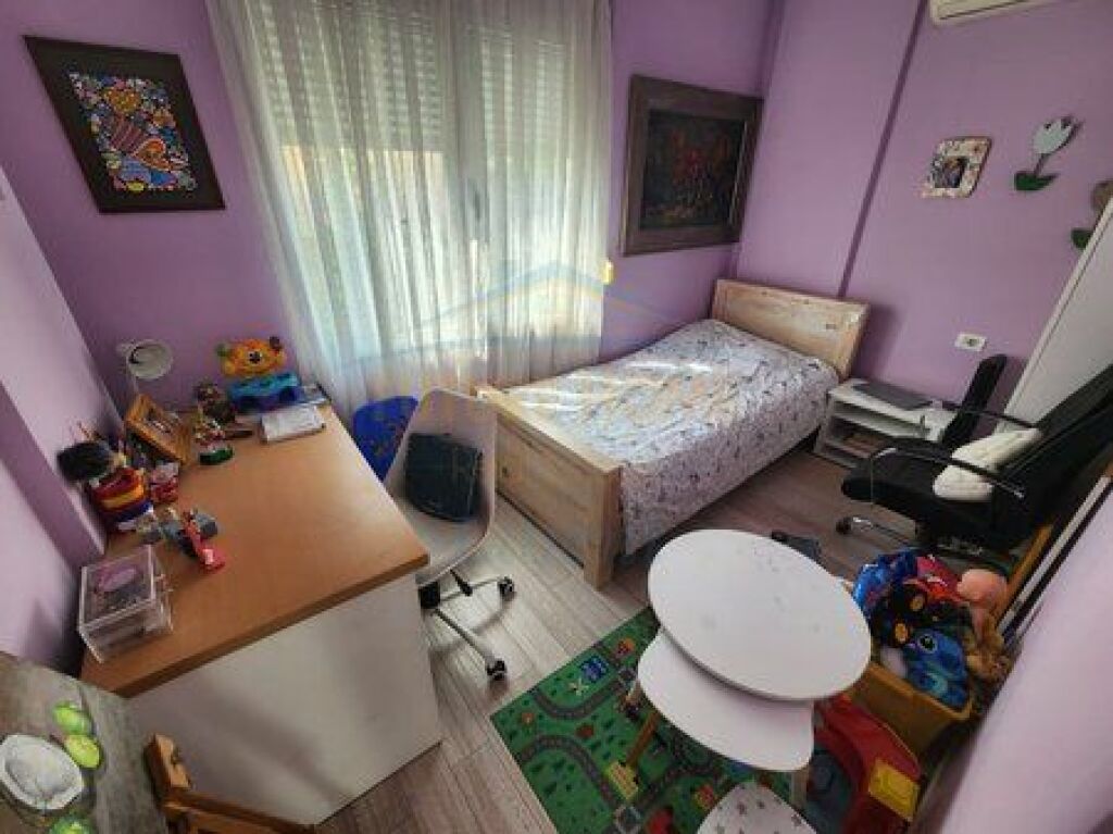 Shitet, Apartament 3+1+Post Parkimi, Liqeni i Thatë, Tiranë.
