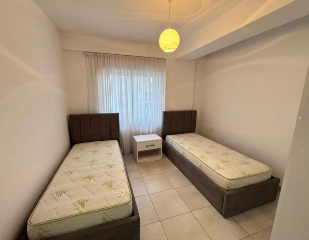 Appartamento 2+1+parcheggio in affitto presso la Residenza "Kodra e Diellit"