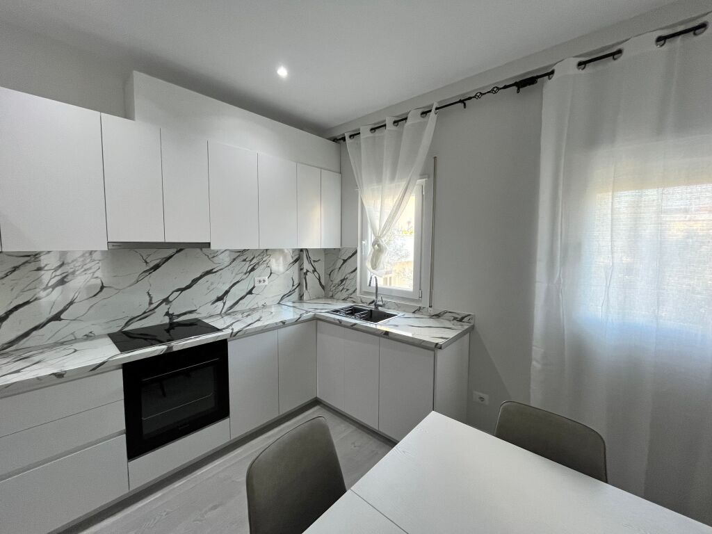 Jepen me qira apartamentet 1+1/2+1 tek Kodra Priftit