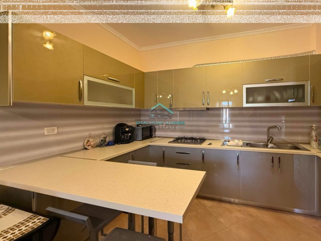 SHITET APARTAMENT 1+1 – LUNGOMARE, VLORE.