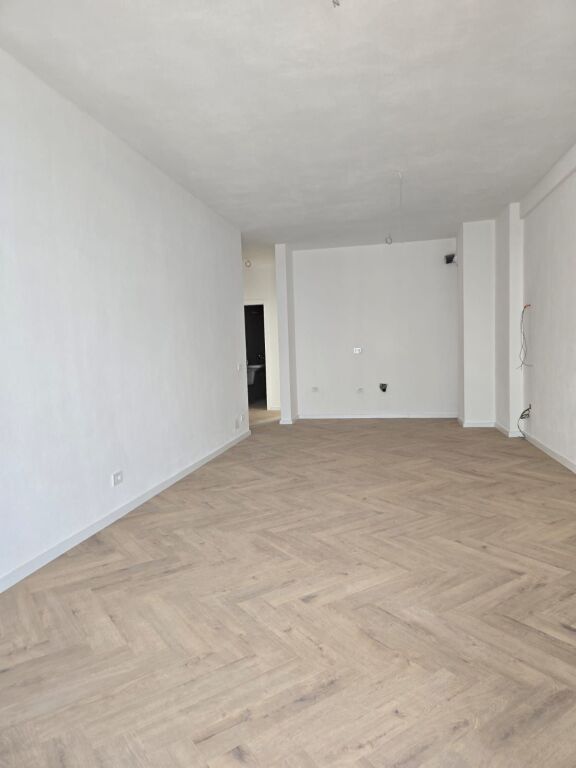 Zyre me qira tek Mine Peza-Golden Tower Res.