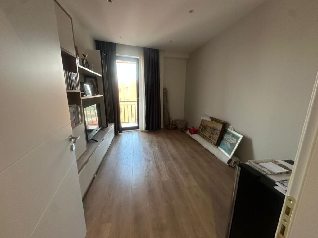 Vendesi Appartamento 2+1+2 Bagni, Astir-Urban Gate