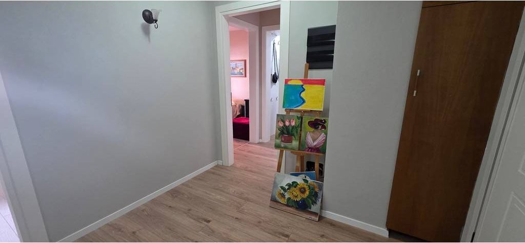 NË HYRJE DON BOSKO – PRANË ZOGUT TË ZI! SUPER APARTAMENT 2+12 ME VERANDË|26 m² | PËR SHITJE!
