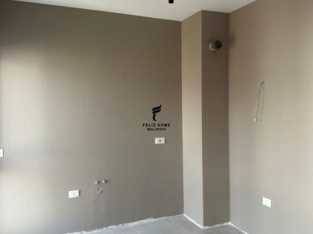 ZYRE ME QERA 70 M2 RRUGA E DIBRES 48.000 LEKE FH-65846