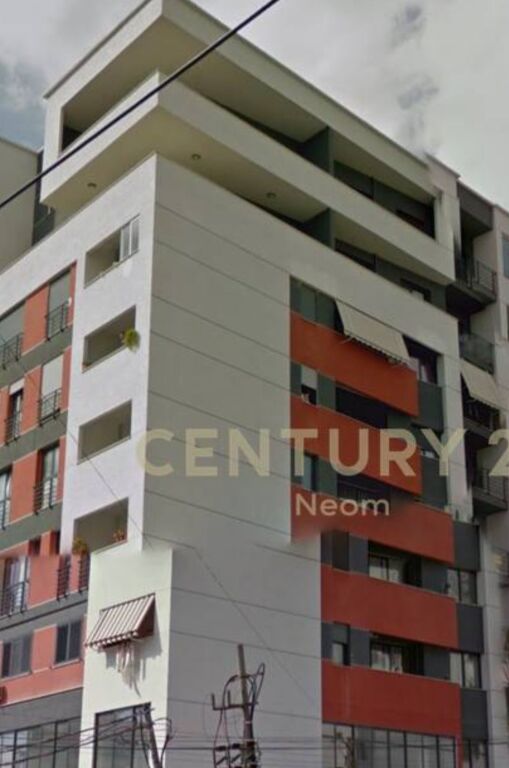 VENDESI L'ULTIMO PIANO A ASTIR - DIVISO IN 3 APPARTAMENTI