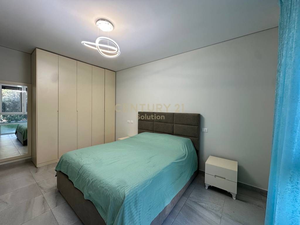 VENDIAMO APPARTAMENTO 2+1+ 120 M2 CORTILE PRESSO LA RESIDENZA "SAN PIETRO"