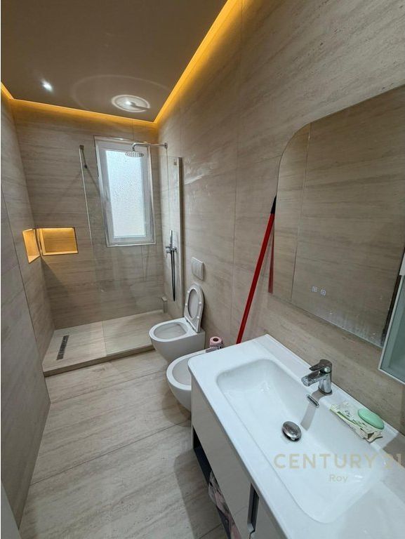 APPARTAMENTO 2+1 IN AFFITTO A LAGJA 5 DURRES!!!