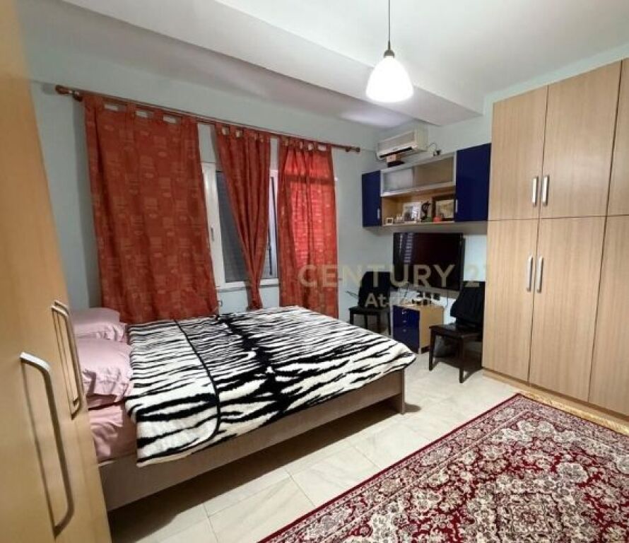 Shitet super apartament 3+1+2 + depo + 2 poste parkimi