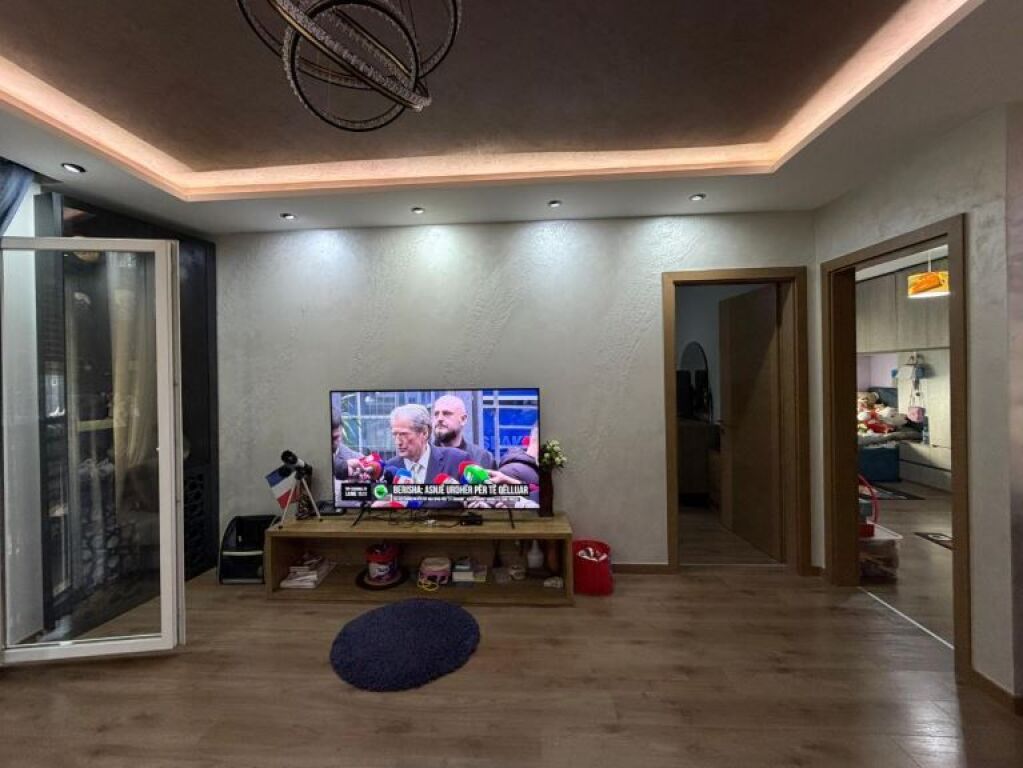 📌Apartament 2+1 në Shitje  – Komuna e Parisit