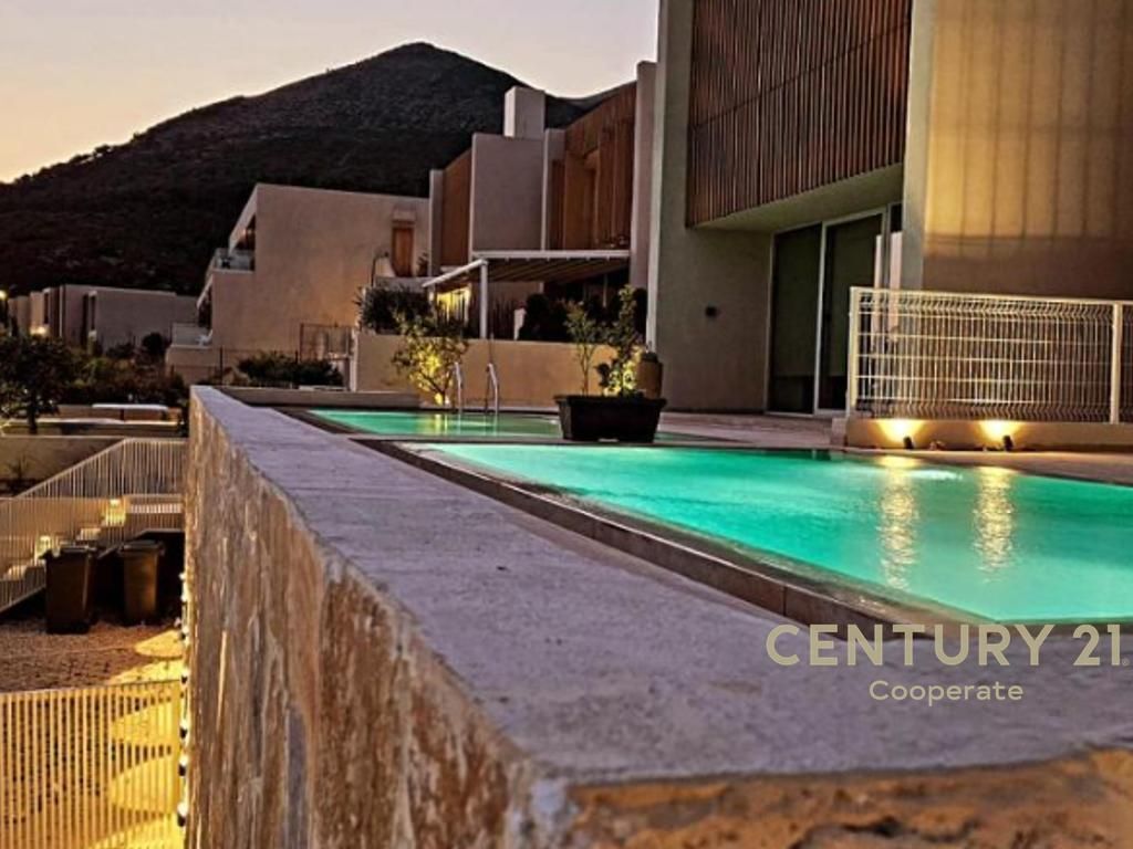 JEPET ME QERA SEZONALE - VILE NE GREEN COAST 1.