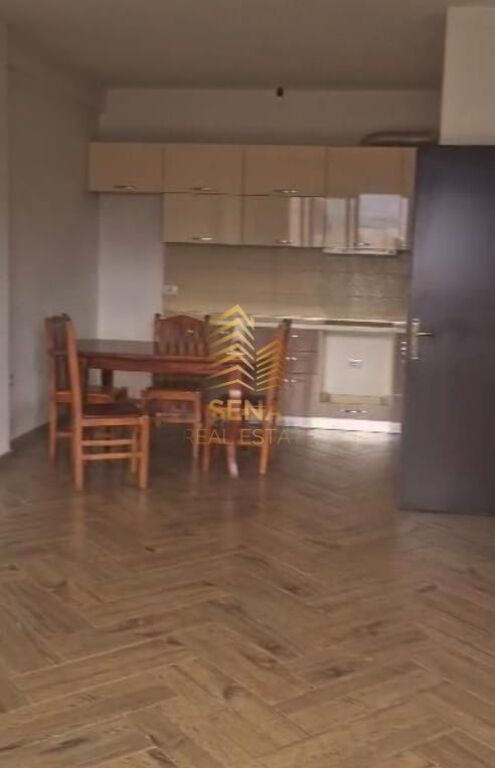 Qira, Apartament 2+1+Blk Bosh, Yzberisht, 40,000 Lek