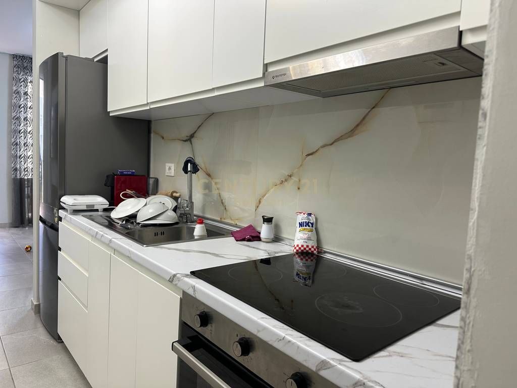 VENDIAMO APPARTAMENTO 2+1+ 120 M2 CORTILE PRESSO LA RESIDENZA "SAN PIETRO"