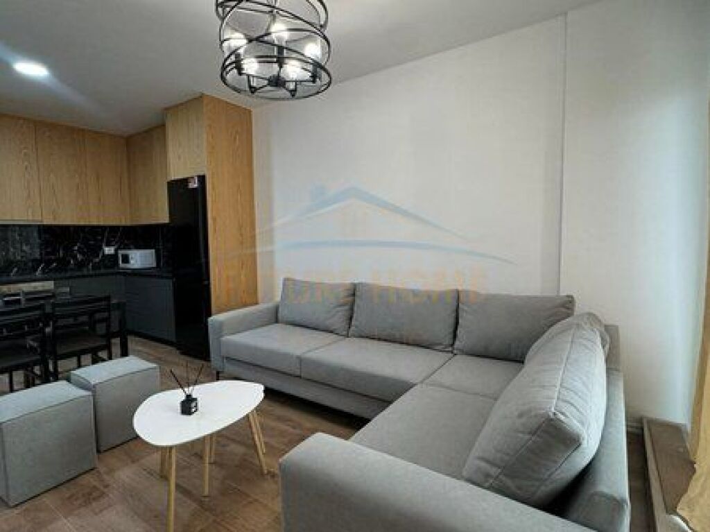 Affitto, Appartamento 1+1, Accesso Tirana