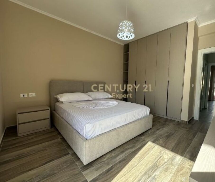 Appartamento 3+1 con 2 posti auto in affitto