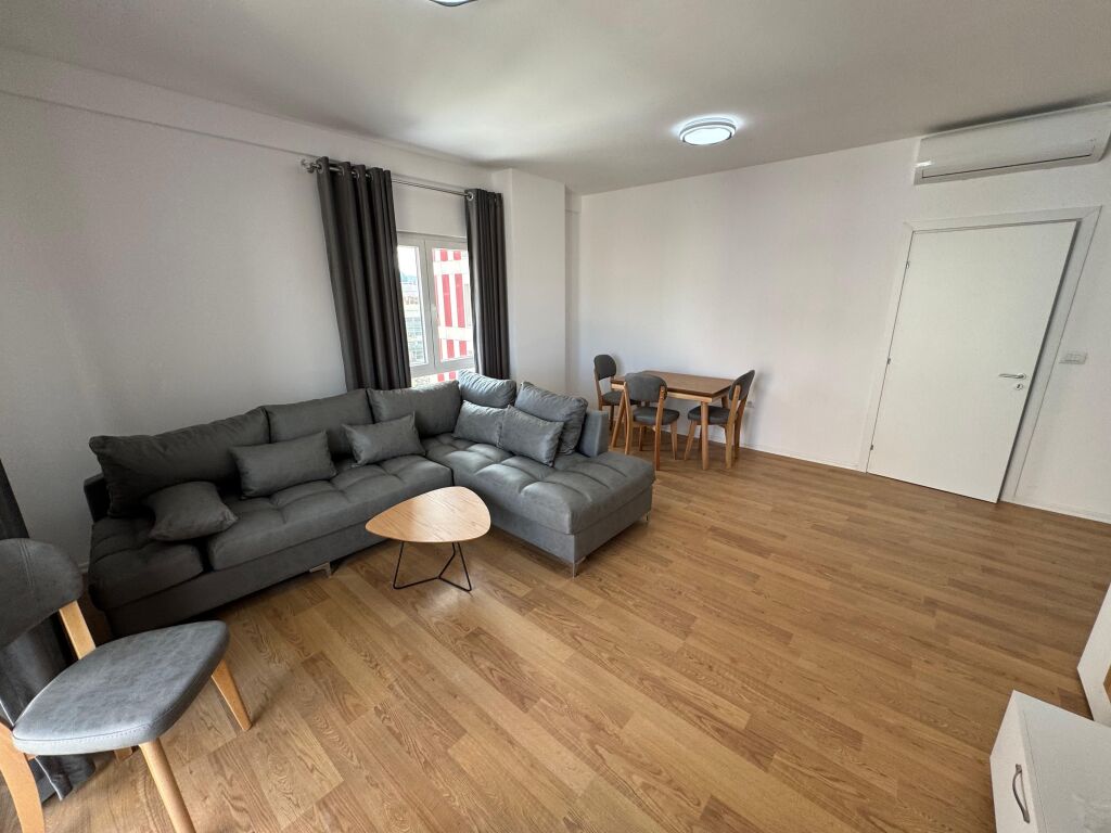 Apartment me qera 2+1+2 Zogu zi