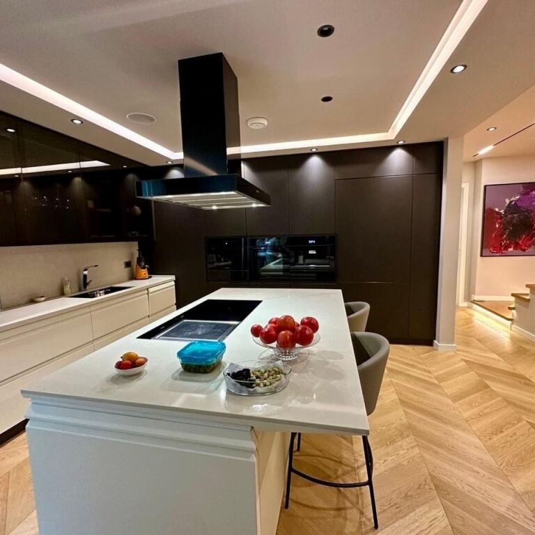 🏡 Villa su 3 Piani in Vendita – Mandarin Residence