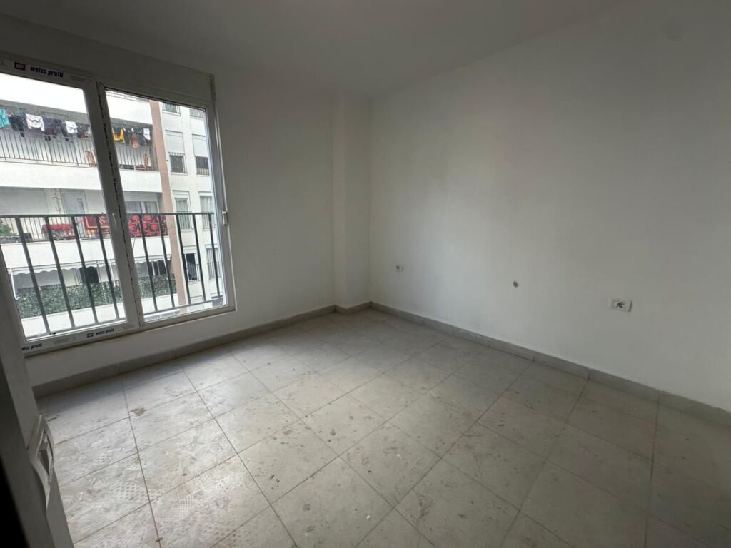 Apartament 2+1+2 me Qera , 5Maji