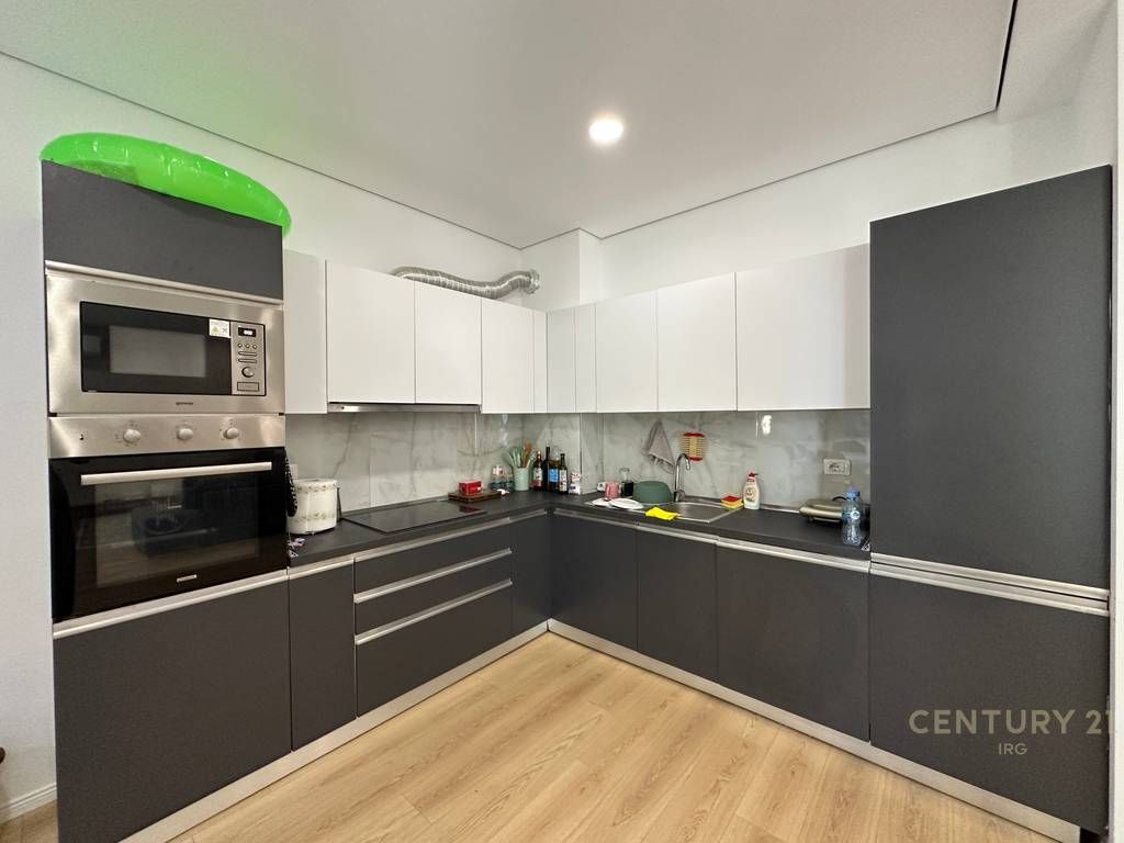 Shitet Apartament 2+1 tek San Pietro!