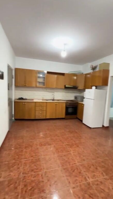 Appartamento 2+1 in vendita presso Komuna Parisit