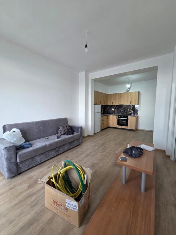 Jepet me qira apartament 1+1 300 euro te kastrati ne durres
