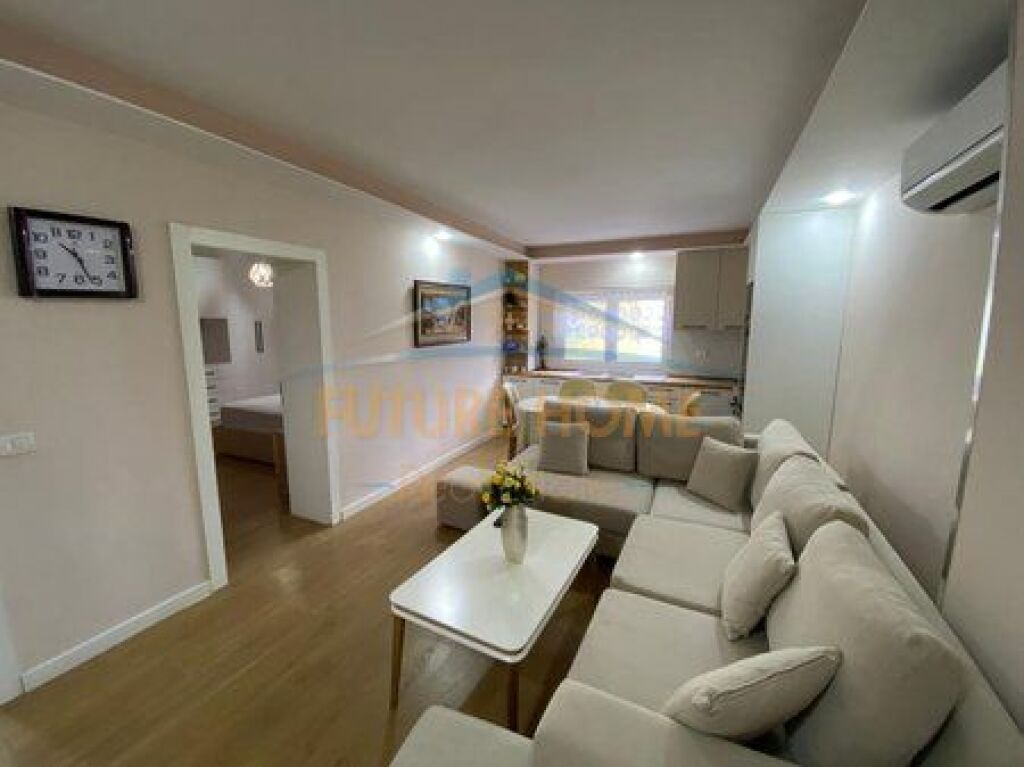 Affitto, Appartamento 1+1, Comune di Parigi, Tirana