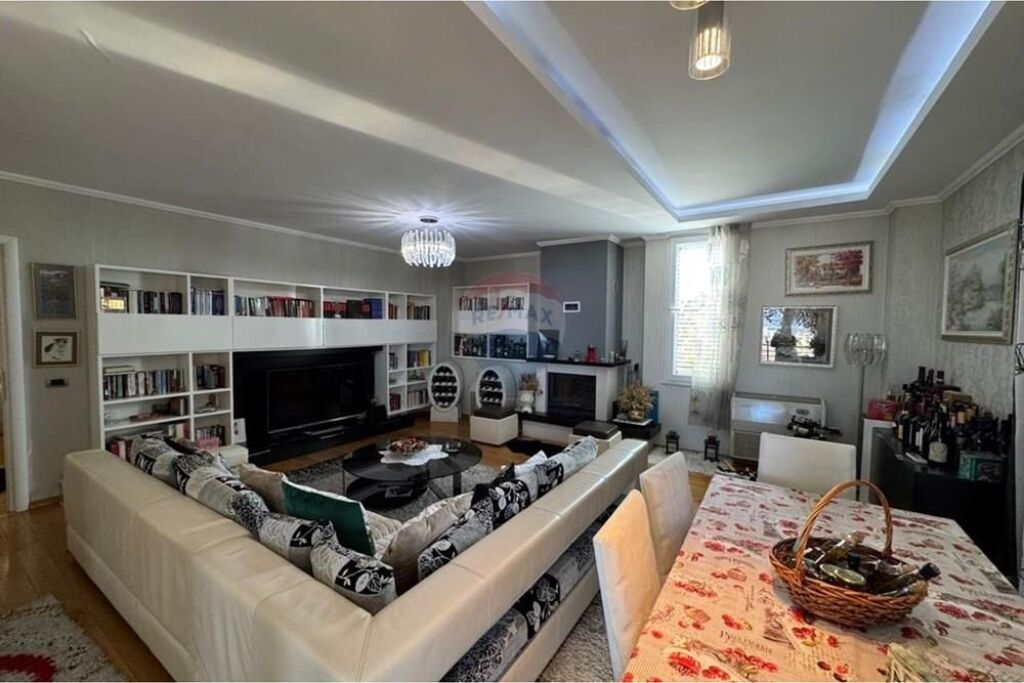 Penthouse - For Sale - Idriz Dollaku Street, Tirana(ID: 530261060-2011)