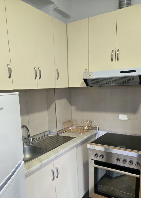 Vicino all'università di medicina, si affitta 1+1