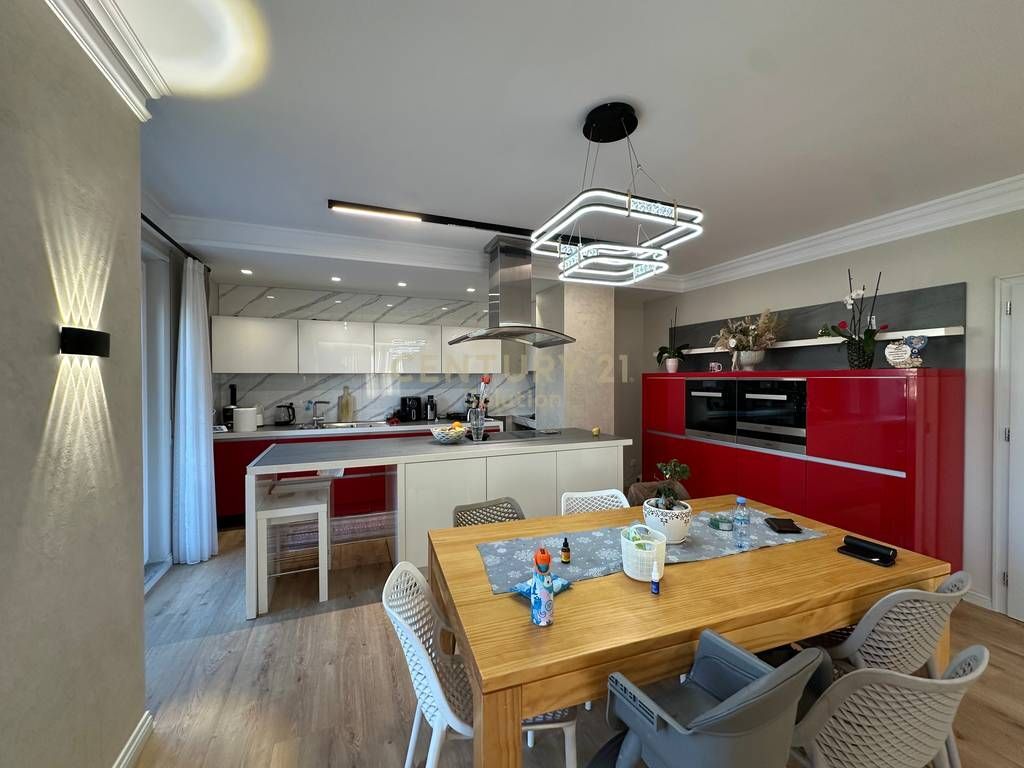 APPARTAMENTO 3+1+2+ VERANDE IN VENDITA VICINO VILLA L !