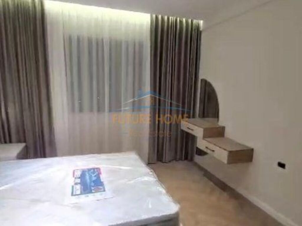 Shitet , Apartament 2+1+Depo, Bulevardi Bajram Curri, Tiranë.