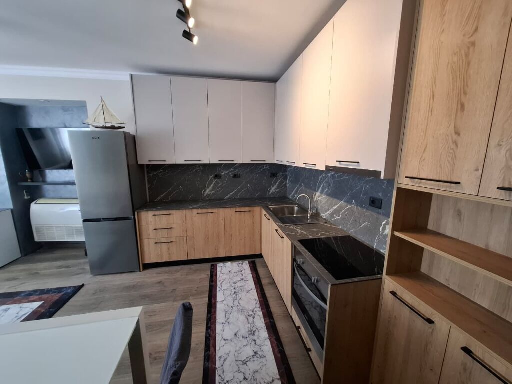 Apartament modern 2+1 me qera pamje deti