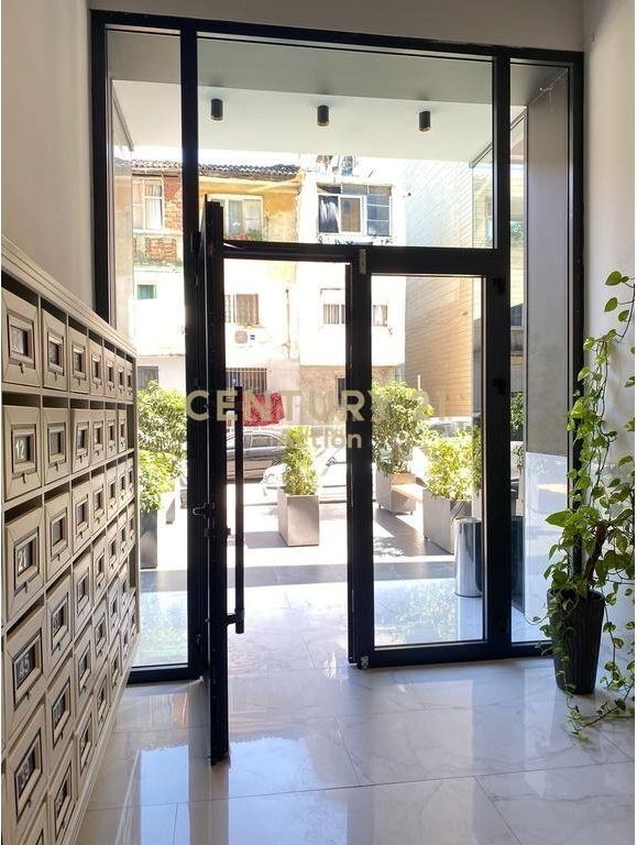 Appartamento 1+1+2 balconi in affitto a Ish Shushica! 885 € /Mese