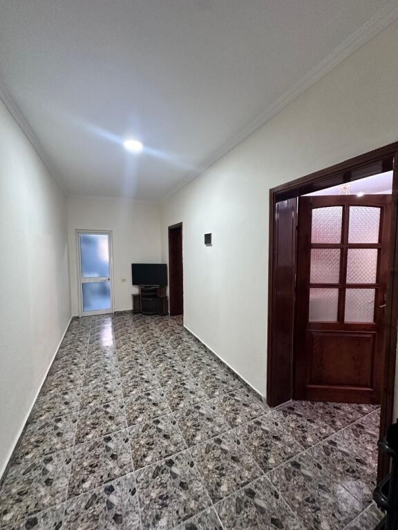 Jepet me qira apartament 1+1 Astir