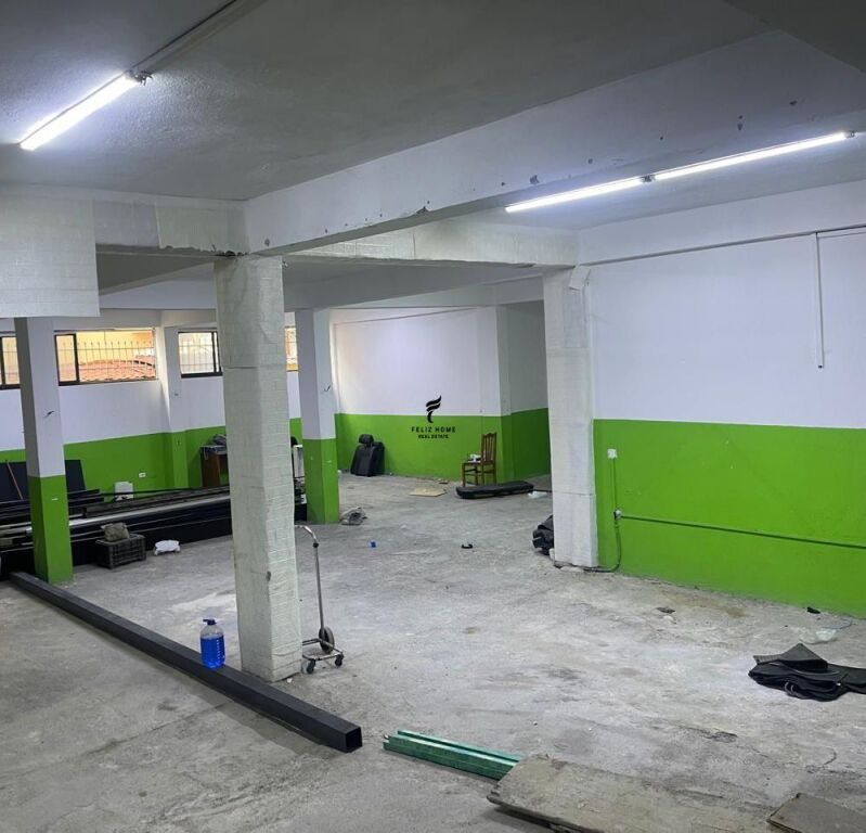 MAGAZINE ME QERA 160 M2 SELITE 50.000 LEKE FH-65751